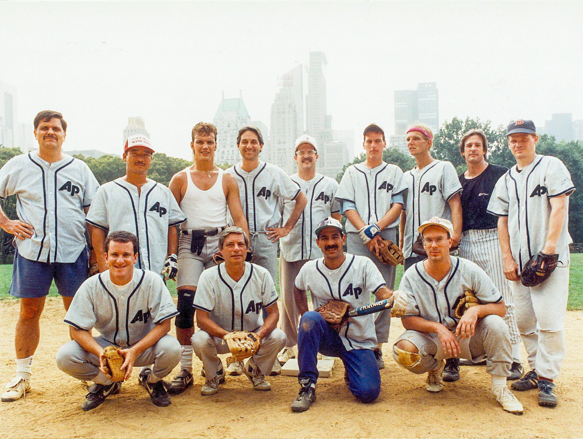 The AP's 1992 title-winning team, including Barnard (back row, far left), Walker (front, far right) and Jimmy Colton (back, second from left).